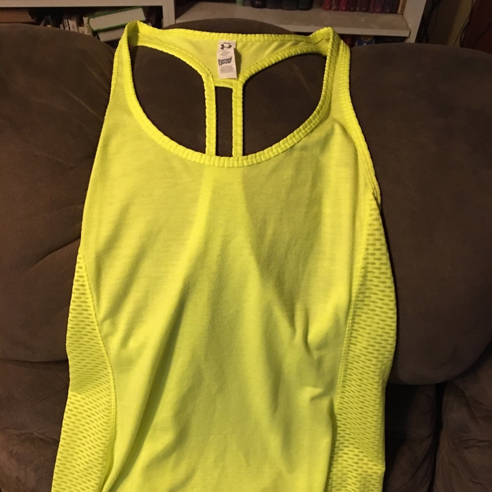 Under Armor Workout Top Size Small